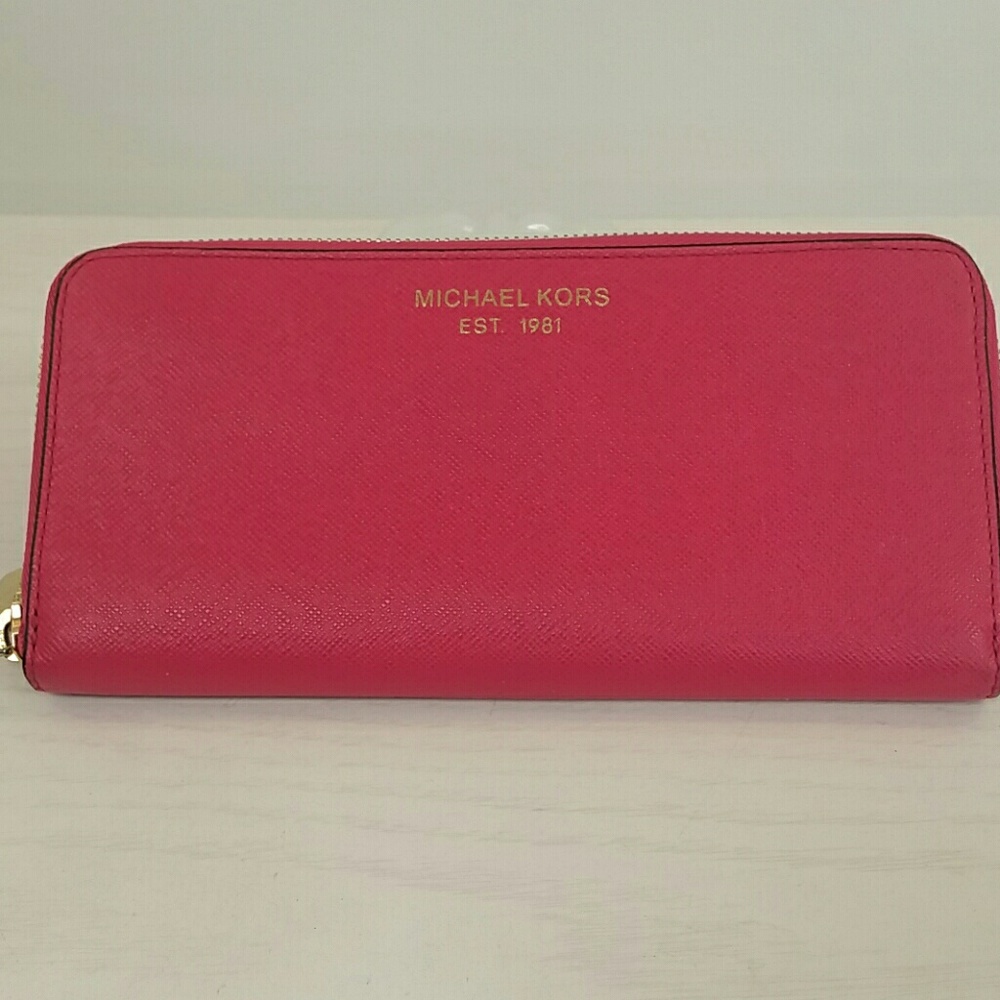 Michael Kors wallet